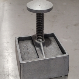 Hamburger molding press